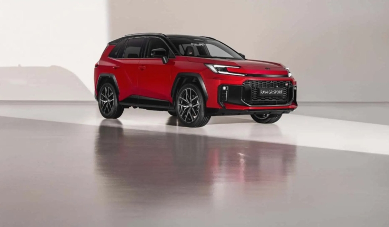 Yeni Toyota RAV4 tanıtıldı: İşte öne çıkan özellikleri