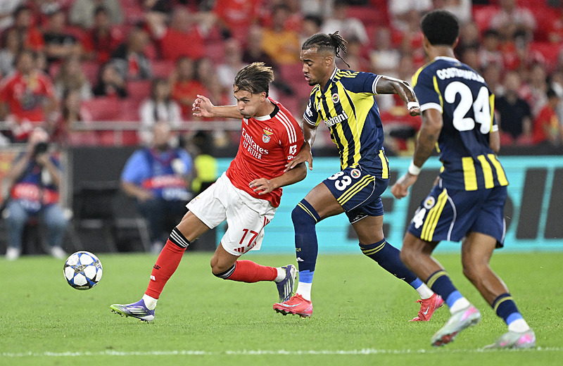 Ali Koç ne yapacağını şaşırmış durumda! Olan taraftara oluyor