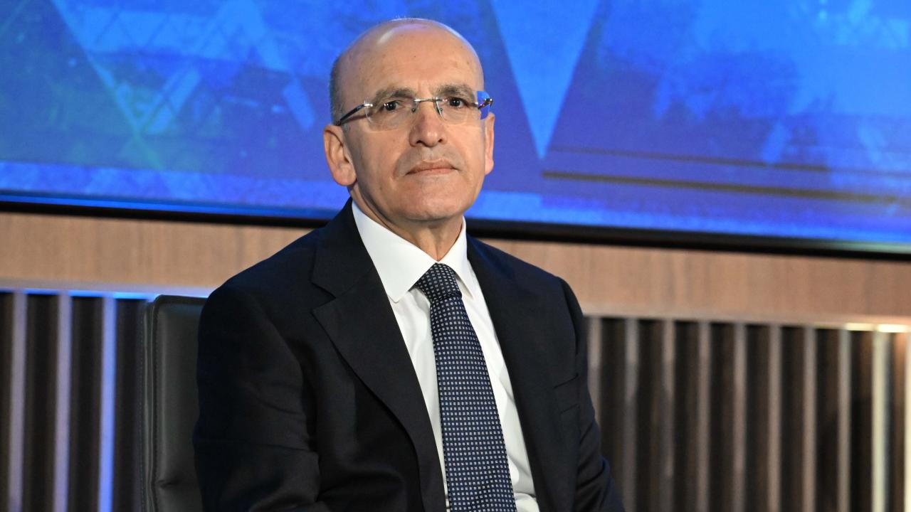 Bakan Şimşek: Üretim ve lojistik merkezlerinin küresel pazarlara erişimini artırıyoruz