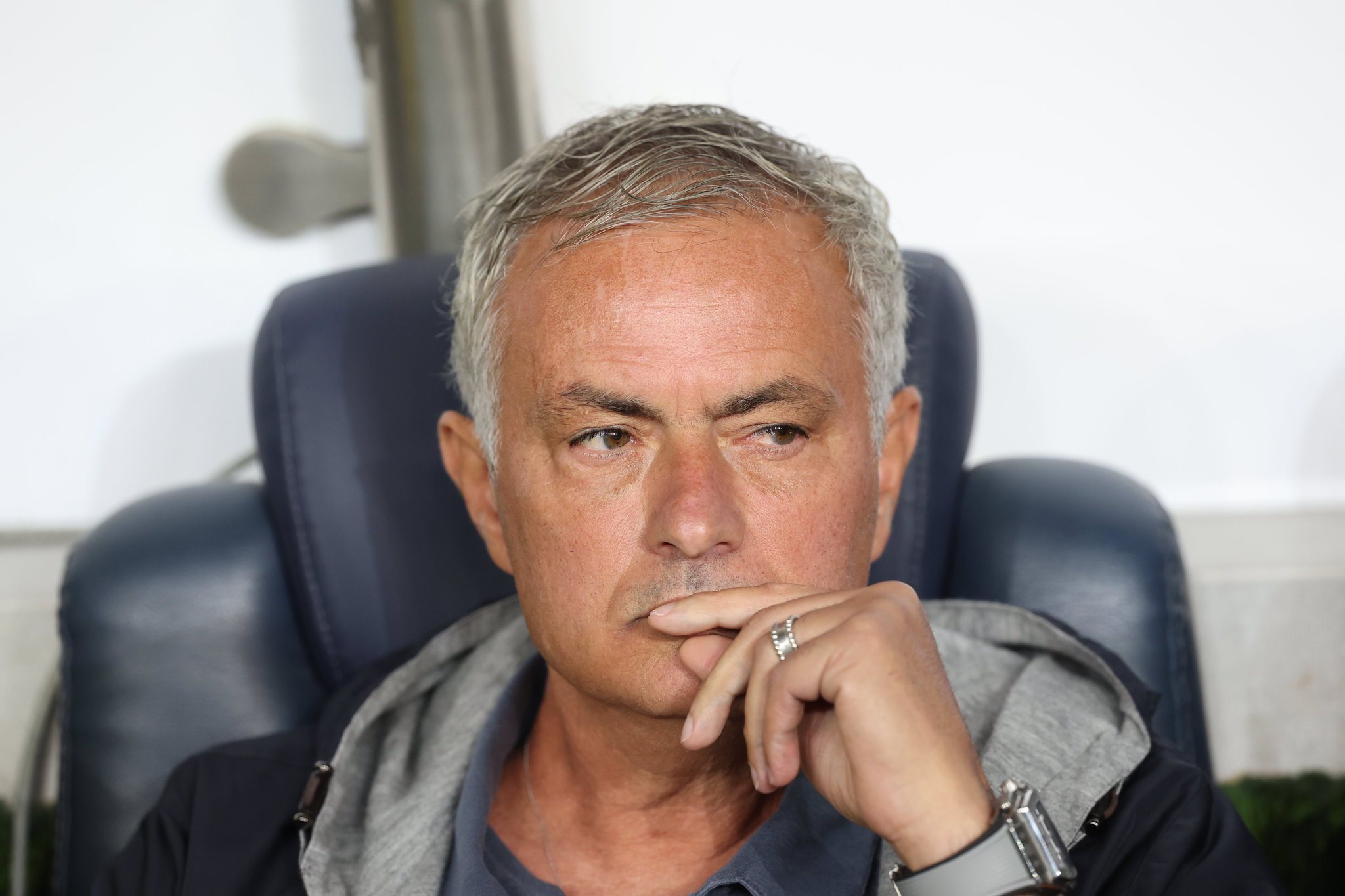 Jose Mourinho Fenerbahçe’den ayrıldı! Rekor kıran veda
