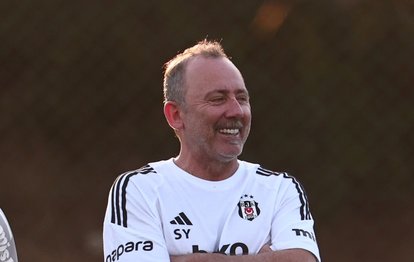 Sergen Yalçın Beşiktaş ile 2. döneminde ilk antrenmanına çıktı!