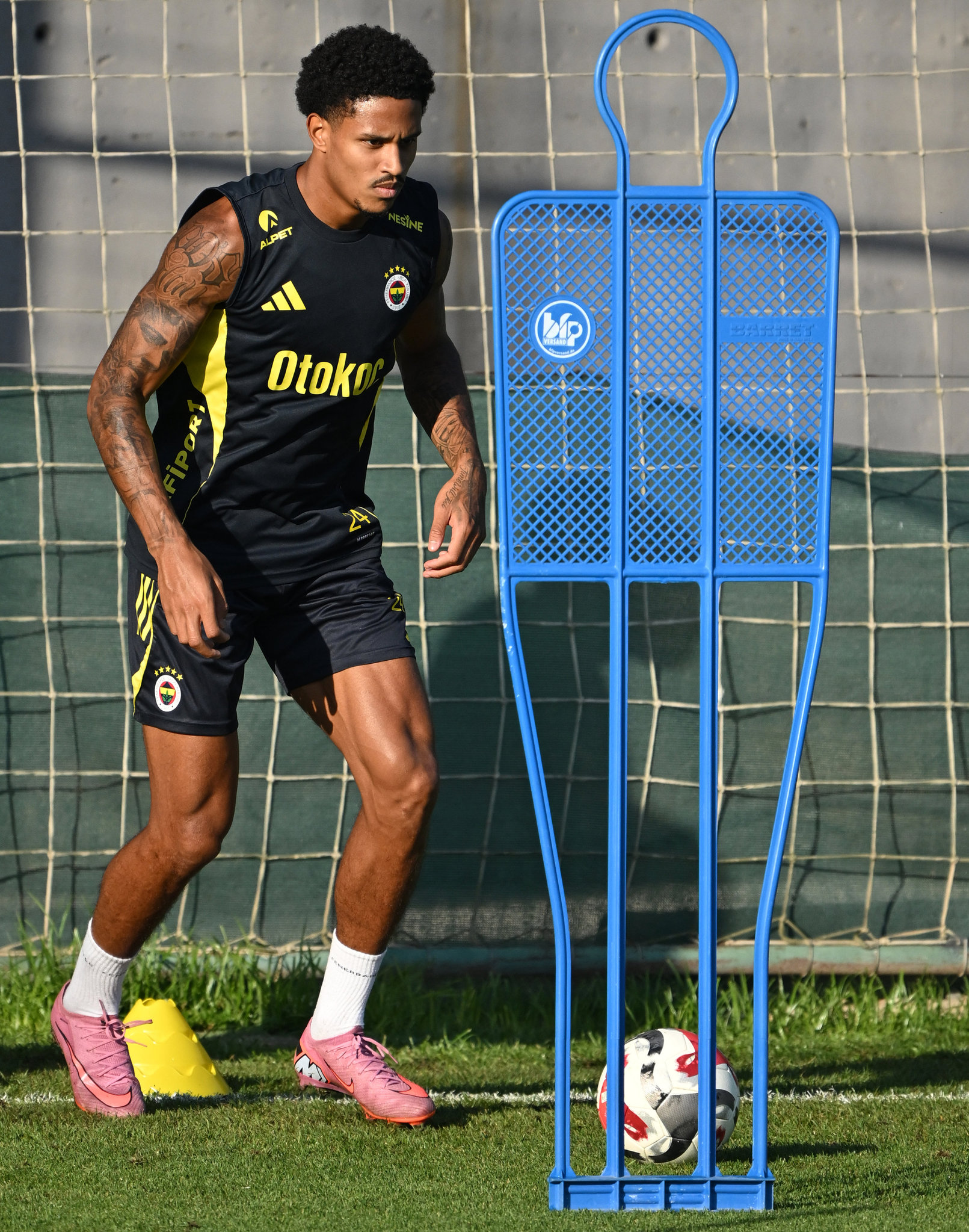 FENERBAHÇE TRANSFER HABERLERİ: Jayden Oosterwolde’ye İngiltere’den talip var!