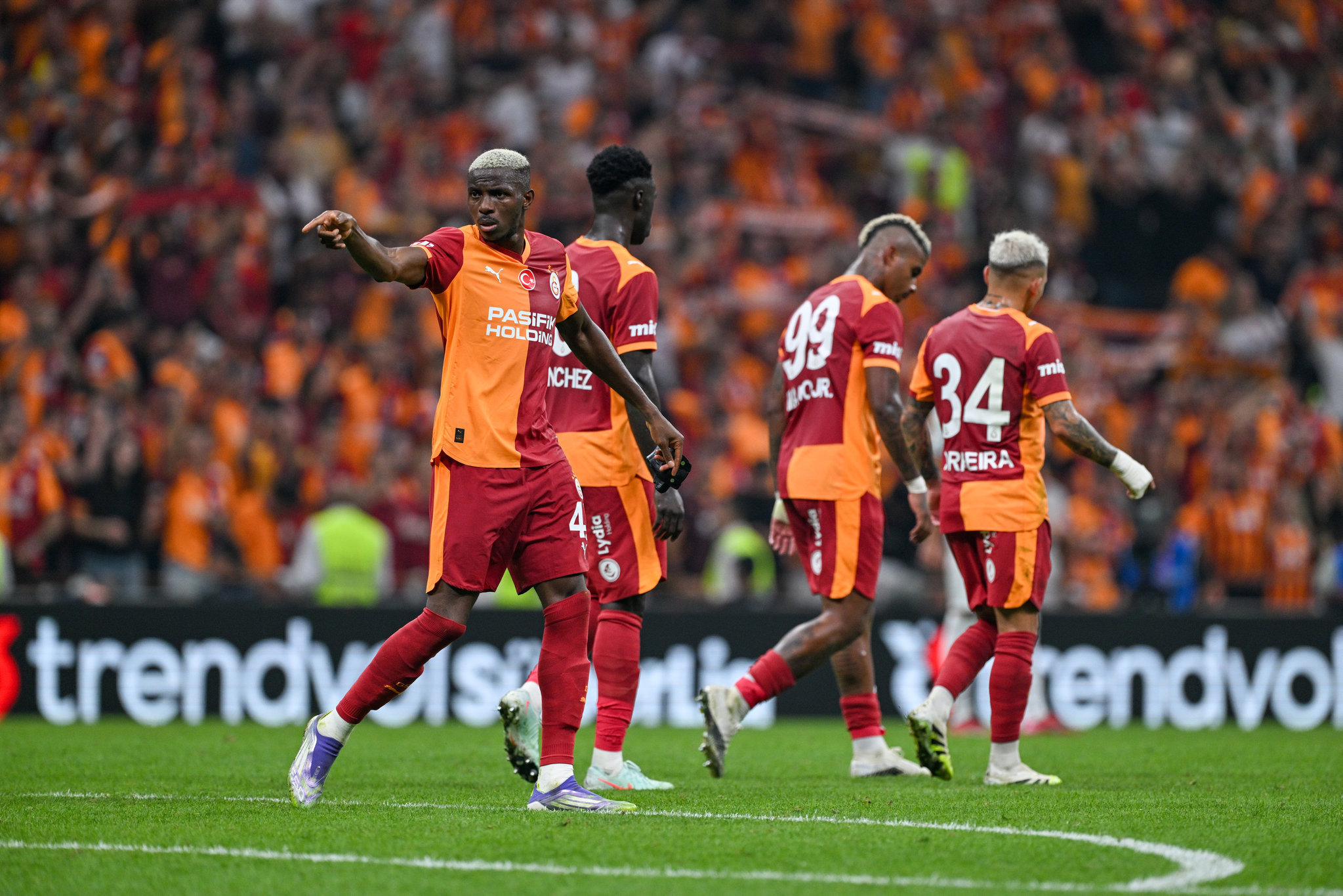 Nijerya basınından flaş Osimhen iddiası! İşte yıldız golcünün son durumu
