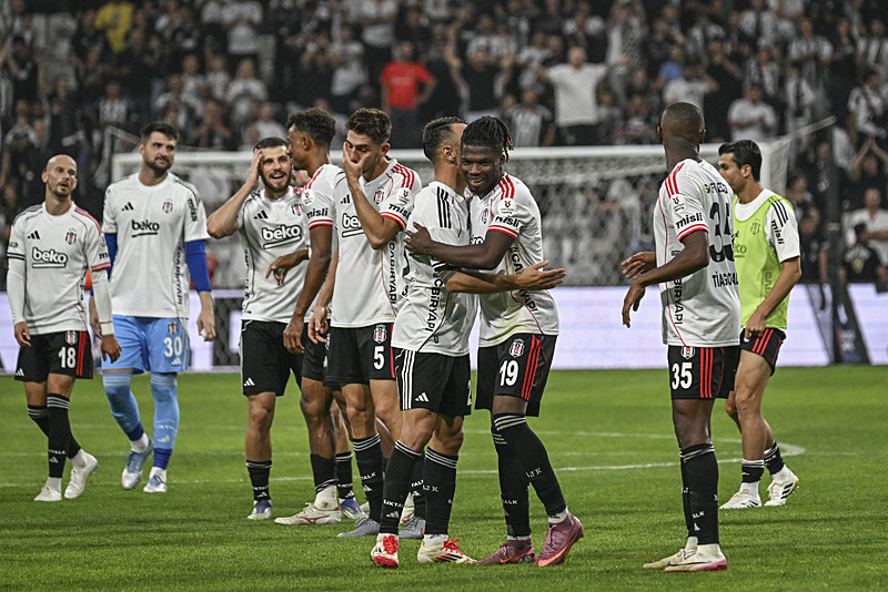 Spor yazarları Beşiktaş’ın galibiyetini değerlendirdi: Hak ettiği cezayı kesti
