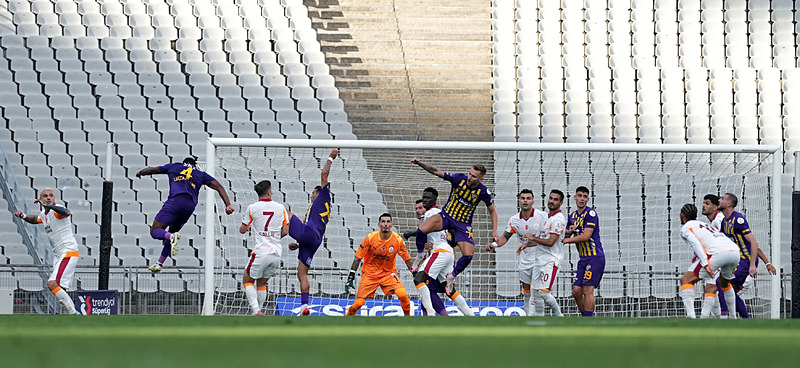 Spor yazarlarından Cimbom’un yıldızına övgü: G.Saray ruhunu canlandırdı