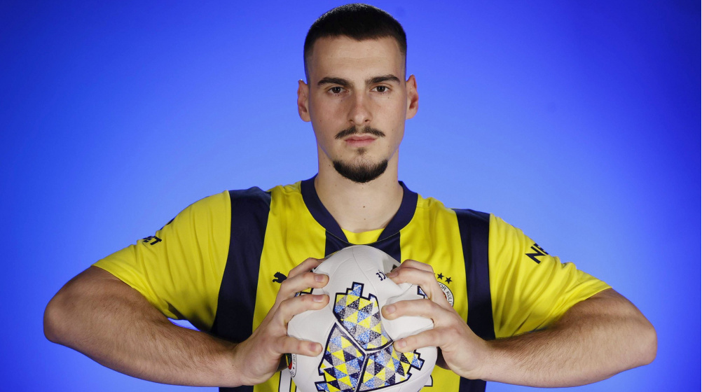 TRANSFER HABERLERİ: Fenerbahçeli oyuncuya Şampiyonlar Ligi ekibi talip!