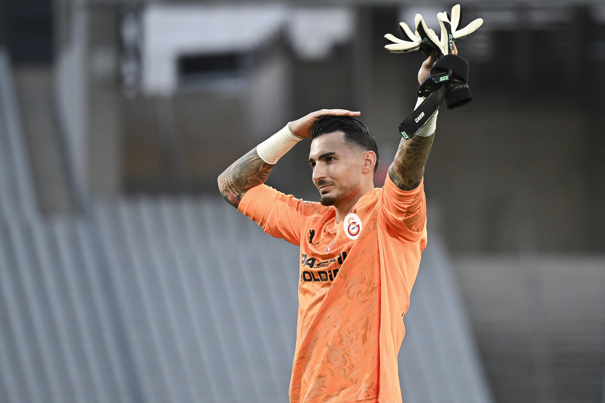 Uğurcan Çakır için özel madde! Frankfurt maçında...