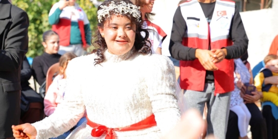 33 yaşındaki Down sendromlu Melek’in hayali gerçek oldu