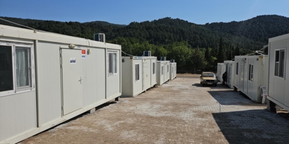 AFAD Başkanı Pehlivan: İlk etapta 100 konteyner getirdik