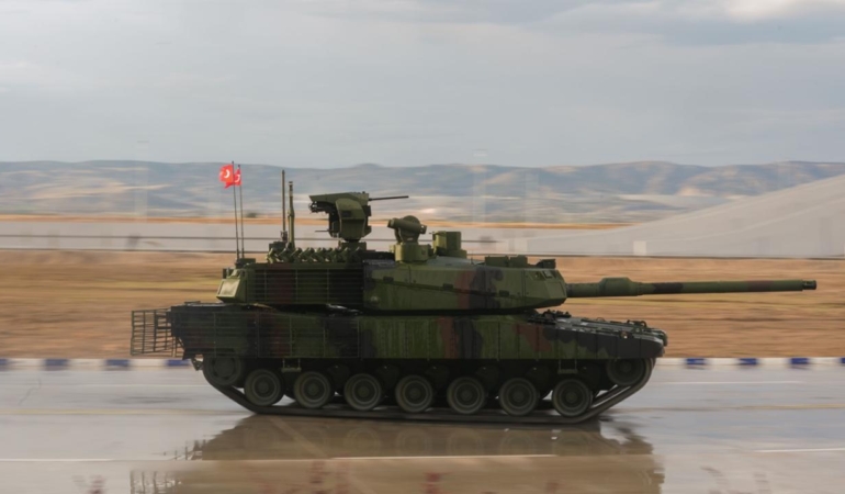 Altay tankları ve Eurofighter anlaşması Yunan basınında