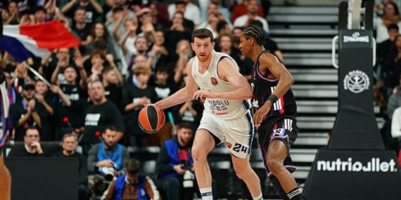 Anadolu Efes, Avrupa Ligi’nde yarın Baskonia’ya konuk olacak