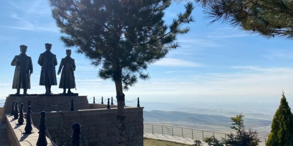 Ankara’nın simge noktası: Görsel şölen oluştu