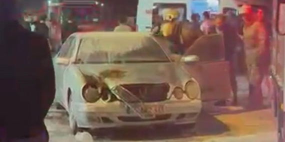 Aracını ateşe verdi, ağır yaralandı