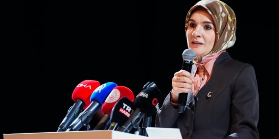 Bakan Göktaş: Çocuklarımıza, dijital dünyayı sağlıklı kullanabilme becerileri kazandırıyoruz