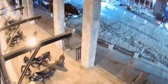 Balıkesir’de deprem ve panik anları kamerada