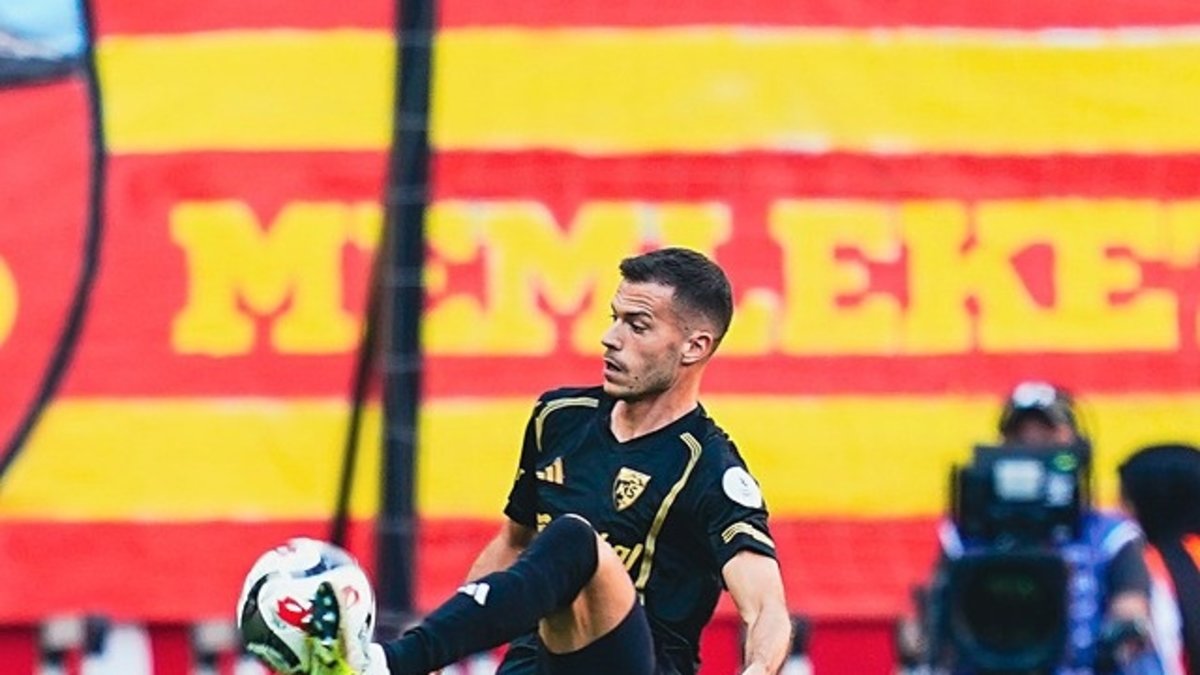 Benes’e 2 maç ceza