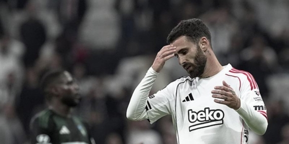 Beşiktaş’a Rafa Silva’dan kötü haber
