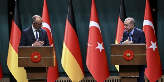 Burhanettin Duran: TürkiyeAlmanya ilişkilerinde yeni bir sürecin kapıları aralandı