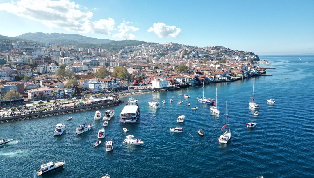 Denizde 29 Ekim korteji