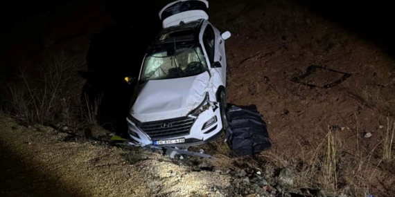 Ehliyetsiz sürücünün kullandığı otomobil takla attı: 1 ölü, 4 yaralı