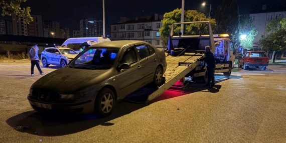 Ehliyetsiz sürücüye 98 bin TL ceza: Polisten kaçarken kural tanımadı