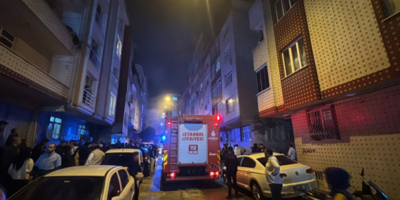 Esenler’de binada çıkan yangında 15 kişi dumandan etkilendi
