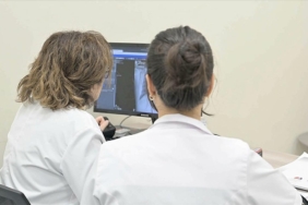 Evden çıkamayan 44 bin hastaya uzaktan muayene hizmeti