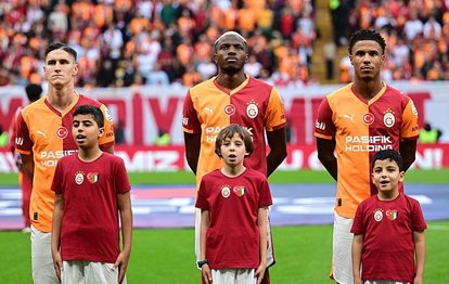 Galatasaray, Göztepe maçının seremonisine Filistinli çocuklarla çıktı!