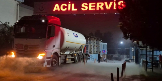 Hastane önünde sızıntı paniği