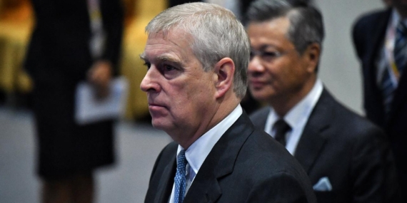 İngiltere Kralı Charles, kardeşi Prens Andrew’un ünvanlarını geri aldı