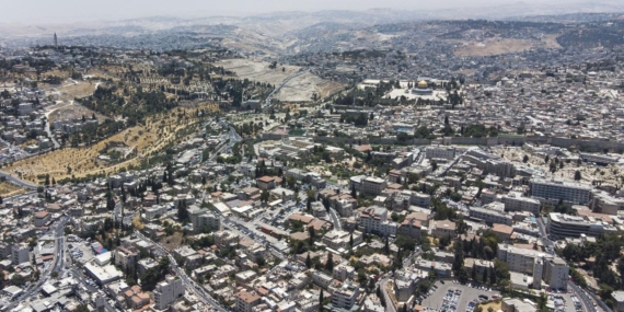 İşgalci İsrail, Doğu Kudüs’teki Şeyh Cerrah Mahallesi’ni Filistinli kimliğinden koparmaya çalışıyor