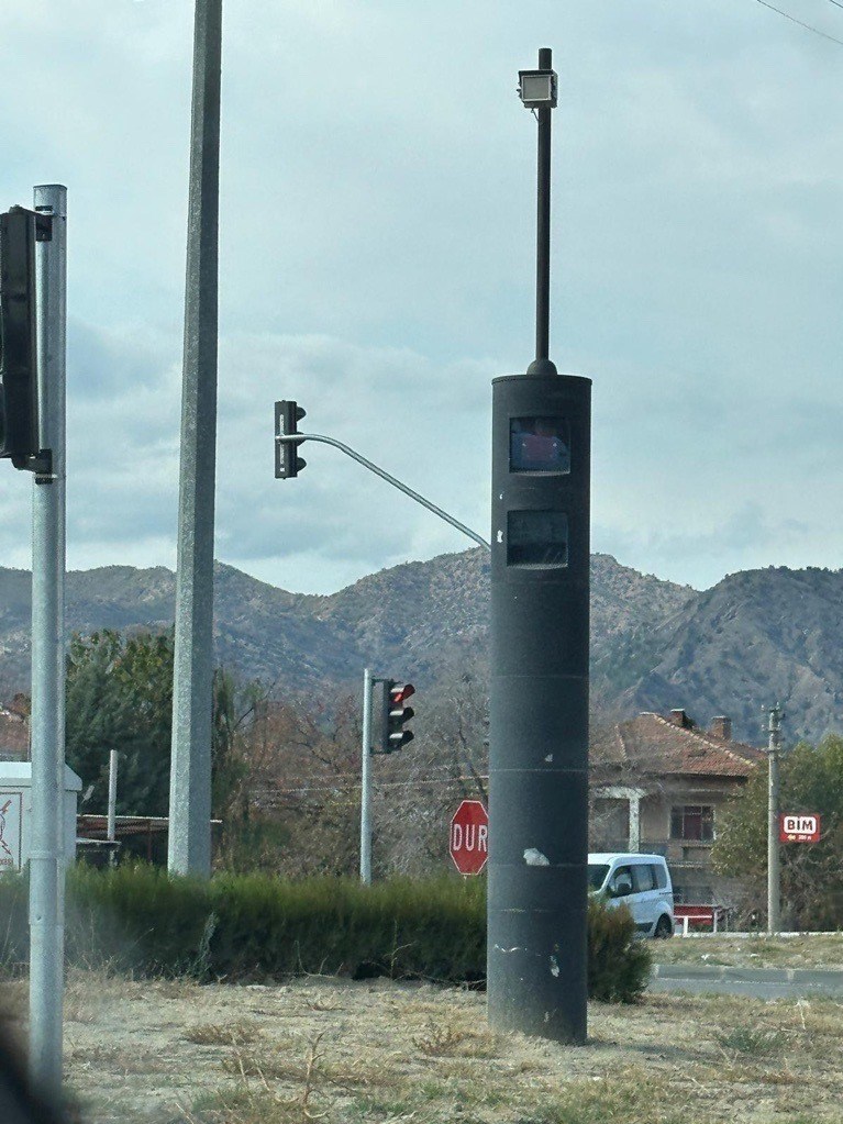 Kafa karıştıran trafik levhaları kalktı. Karadeniz yolu tertemiz oldu - 4