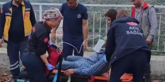 Kamyonet 100 metreden yuvarlandı: 1’i ağır 2 yaralı