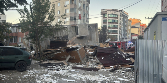 Kocaeli’de 7 katlı bina çöktü