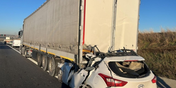 Kuzey Marmara Otoyolu’nda otomobil tıra çarptı: 1 ölü