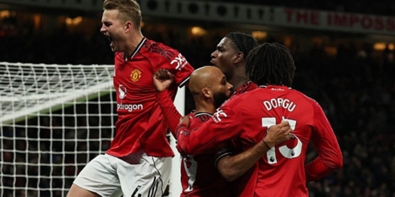 Manchester United 4-2 Brighton (MAÇ SONUCU-ÖZET)