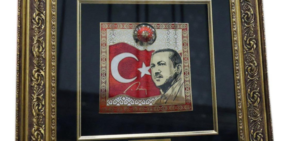 MHP Genel Başkanı Bahçeli’den Cumhurbaşkanı Erdoğan’a anlamlı hediye