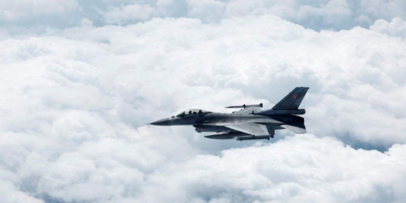 Polonya savaş uçakları, Baltık Denizi üzerinde Rus keşif uçağını engelledi