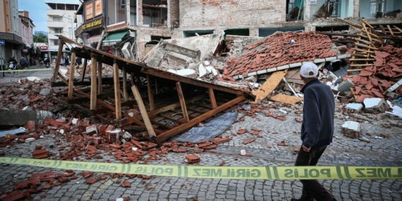 Sındırgı’da 4.1 büyüklüğünde deprem
