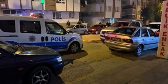 Tartışma bıçaklı kavgaya dönüştü: 1 kişi öldü
