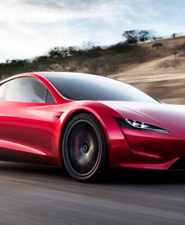 Tesla, Avrupa'da kan kaybetmeye devam ediyor: Satışlar yüzde 18 düştü