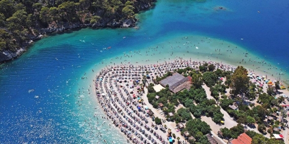 Turizmde 50 milyar dolarlık rekor gelir