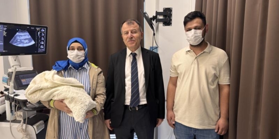 Türk tıp tarihinde ender rastlanan vakalardan biri! Anne karnında müdahale