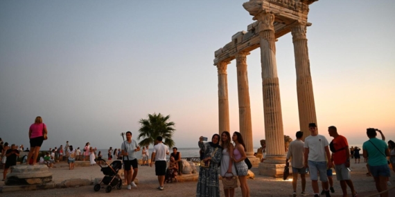 Türkiye’nin turizm geliri yılın üçüncü çeyreğinde arttı