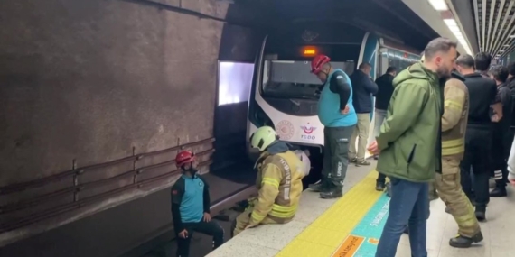 Üsküdar Marmaray İstasyonu’nda raylara atlayan kadın öldü