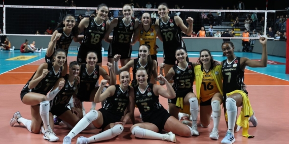 VakıfBank 3-0 Galatasaray Daikin (MAÇ SONUCU-ÖZET)