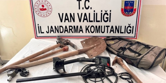 Van’da kaçak kazıya suçüstü: 6 gözaltı