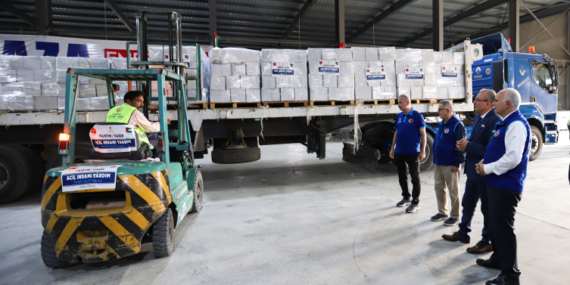 Yardım tırları Gazze yolunda: TDV, Gazze için 20 tır insani yardım gönderdi