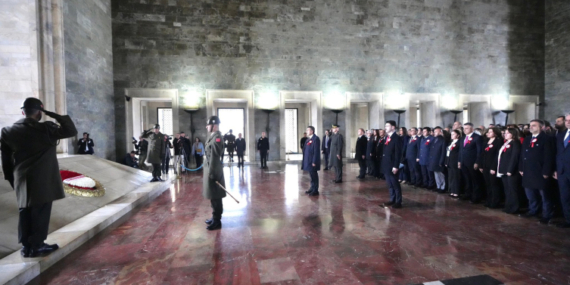 81 ilden gelen öğretmenler Anıtkabir’i ziyaret etti