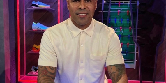 Acun Ilıcalı duyurdu: Ünlü futbolcu Survivor yolcusu